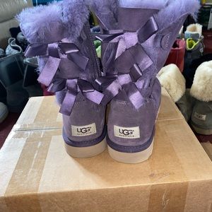 Size 9 Purple Bows Uggs